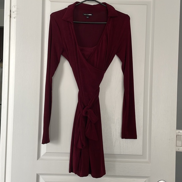 Fashion Nova Wrap Mini Dress - Picture 10 of 10